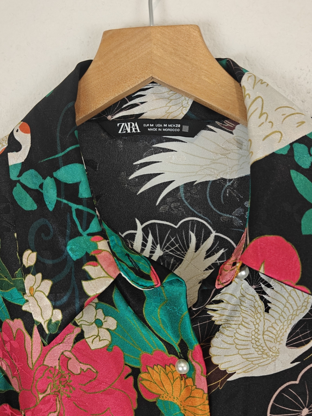 Zara Oriental Crane Satin Blouse Floral Bird Print Black Pink Green Size M - Picture 7 of 16